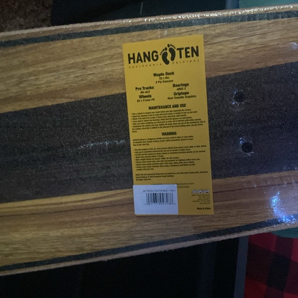 hang ten skate bored brand new still have the plastic on it just quick sell - Picture 4 of 5